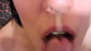 Сама называет себя блядью